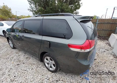 2014 Toyota Sienna Le V6 8 Passenger from USA, damaged, VIN 5TDKK3DC2ES440699